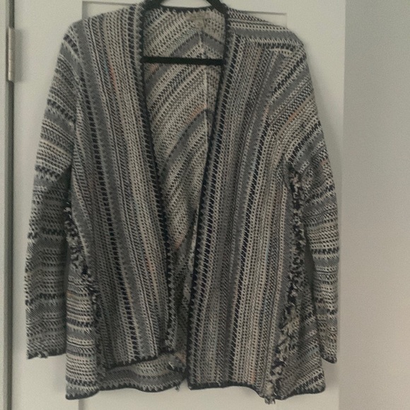 Lucky Brand sweater size small - Picture 1 of 3